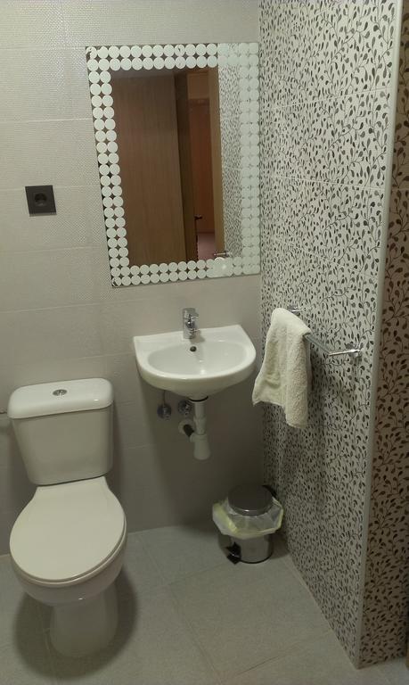 Hostal Bisbal Only Adults No Ac Valenza Camera foto