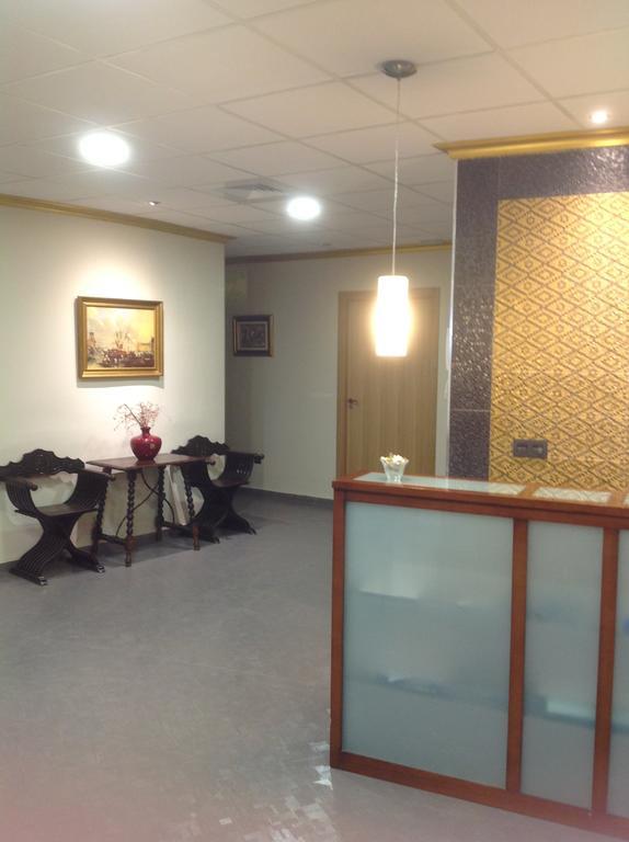 Hostal Bisbal Only Adults No Ac Valenza Esterno foto